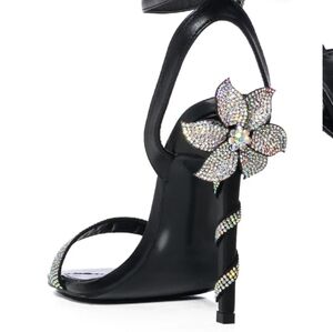 AZALEA WANG BALSAM EMBELLISHED FLOWER DECOR SANDAL IN BLACK